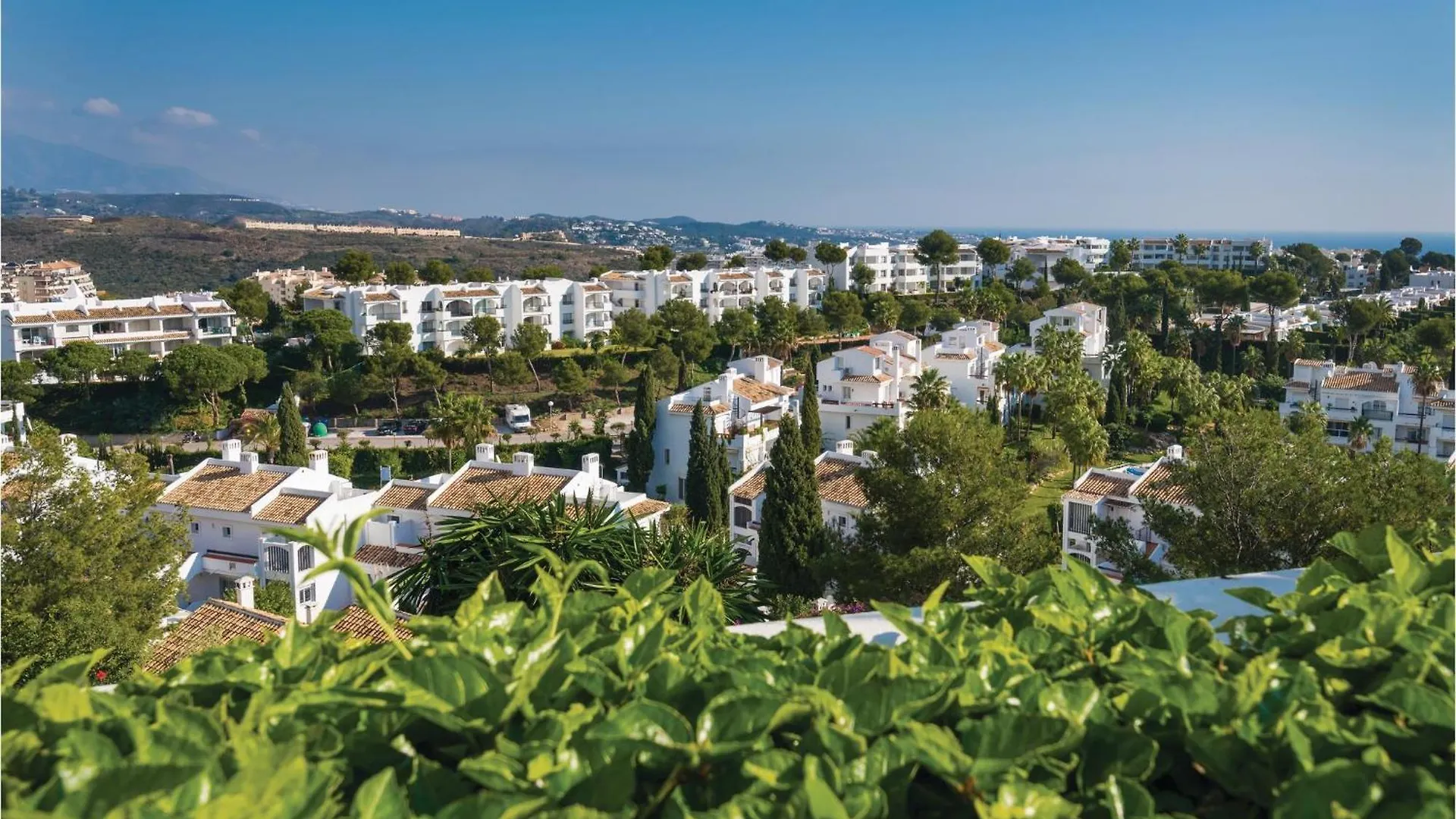 2 Bedroom Lovely Apartment In Mijas Costa Sitio de Calahonda