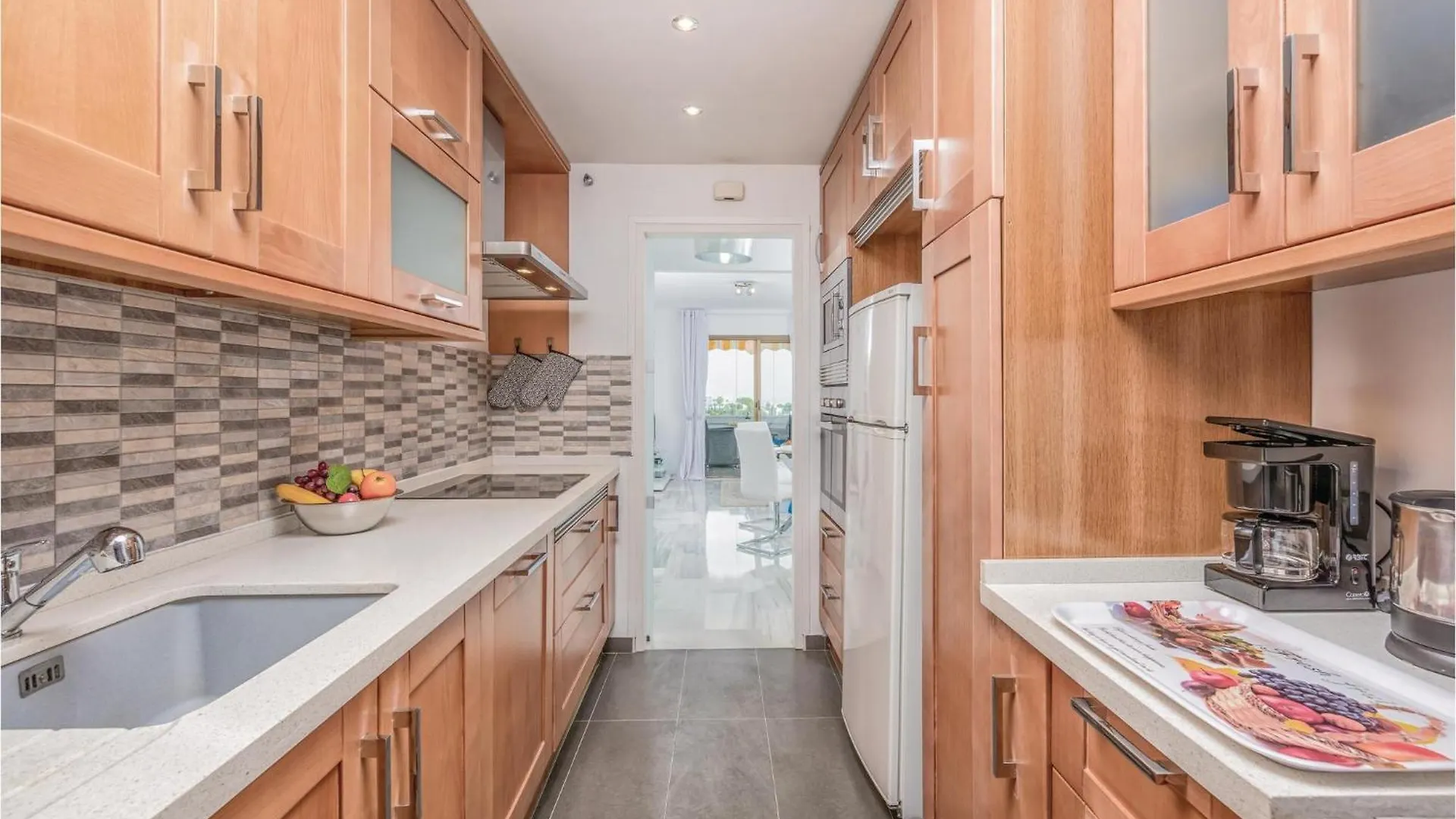 2 Bedroom Lovely Apartment In Mijas Costa Sitio de Calahonda