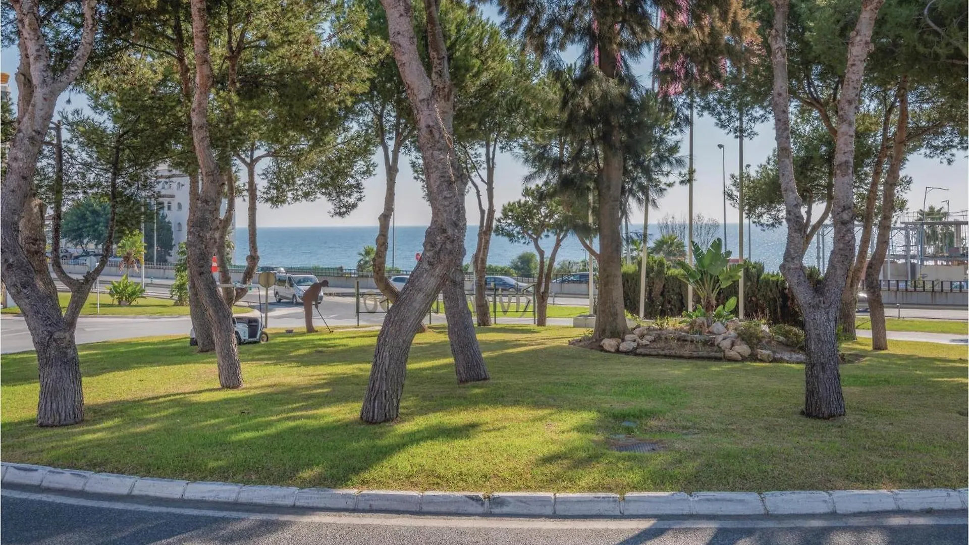 2 Bedroom Lovely Apartment In Mijas Costa Sitio de Calahonda